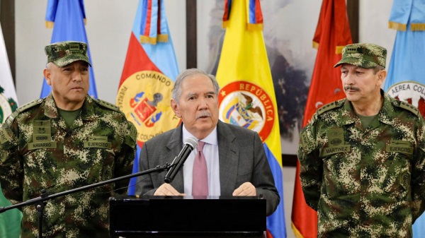 Renuncia Ministro De Defensa De Colombia